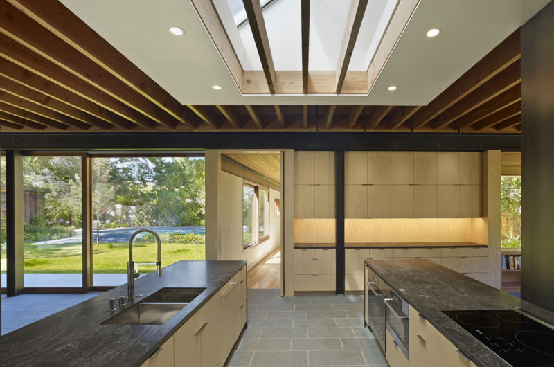 Low-Rise House In California, USA low rise house in california usa faeb8f4