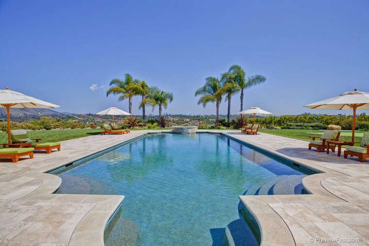 Luxurious Trophy Estate in Encinitas, California luxurious trophy estate in encinitas california 10fb5ba