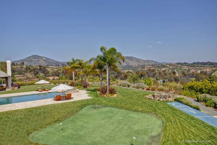 Luxurious Trophy Estate in Encinitas, California luxurious trophy estate in encinitas california 12a0b42