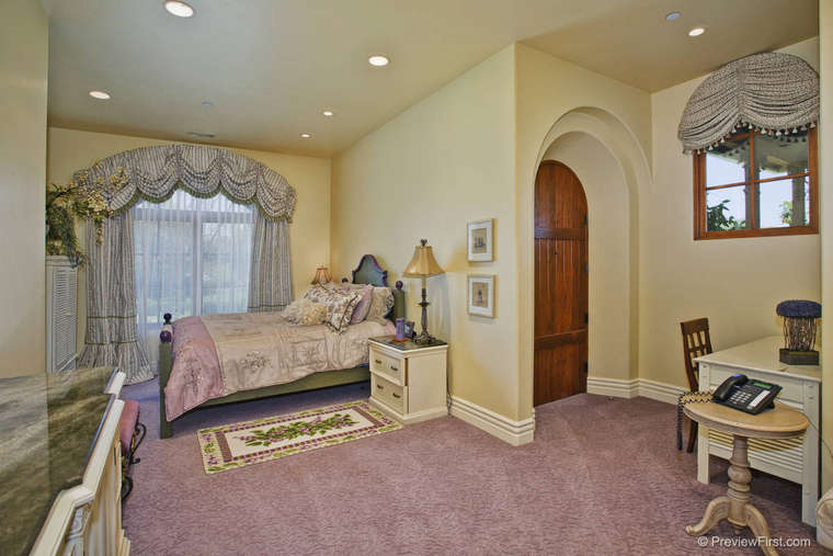 Luxurious Trophy Estate in Encinitas, California luxurious trophy estate in encinitas california 1c2fa42