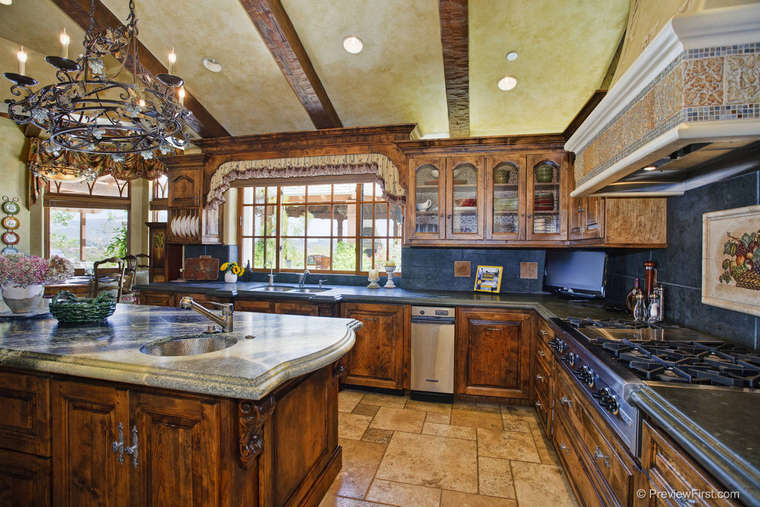 Luxurious Trophy Estate in Encinitas, California luxurious trophy estate in encinitas california 42ad7ad
