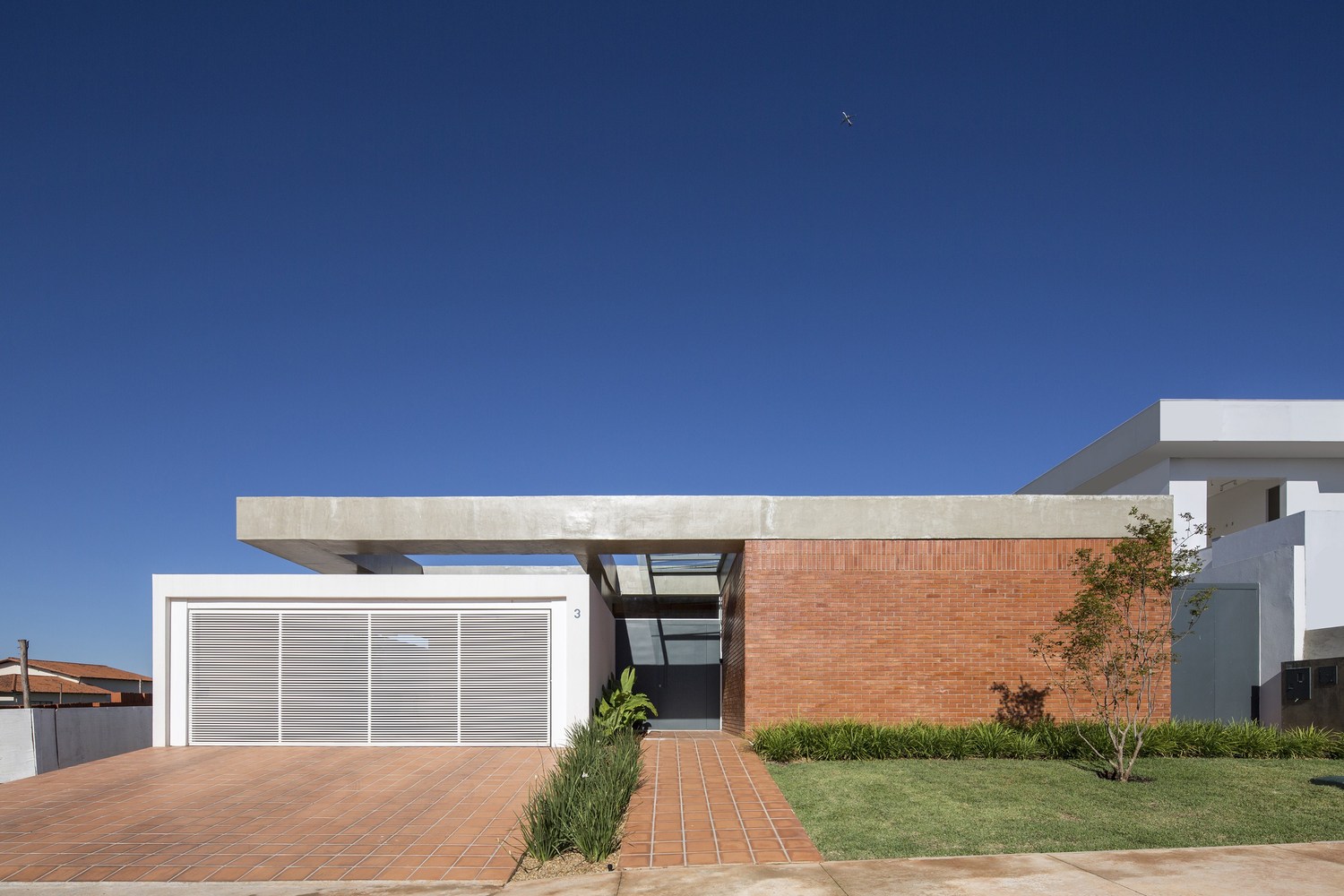 Malva House In Brasília, Brazil malva house in braslia brazil 047020e
