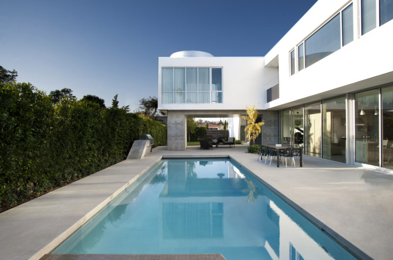 Modern Young Family Home by Dennis Gibbens Architects modern young family home by dennis gibbens architects 5e7130b