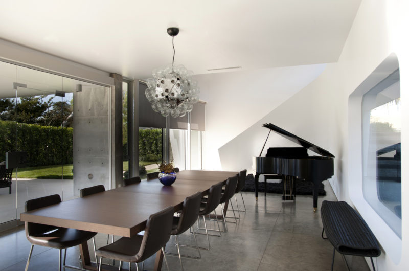 Modern Young Family Home by Dennis Gibbens Architects modern young family home by dennis gibbens architects a6dc453