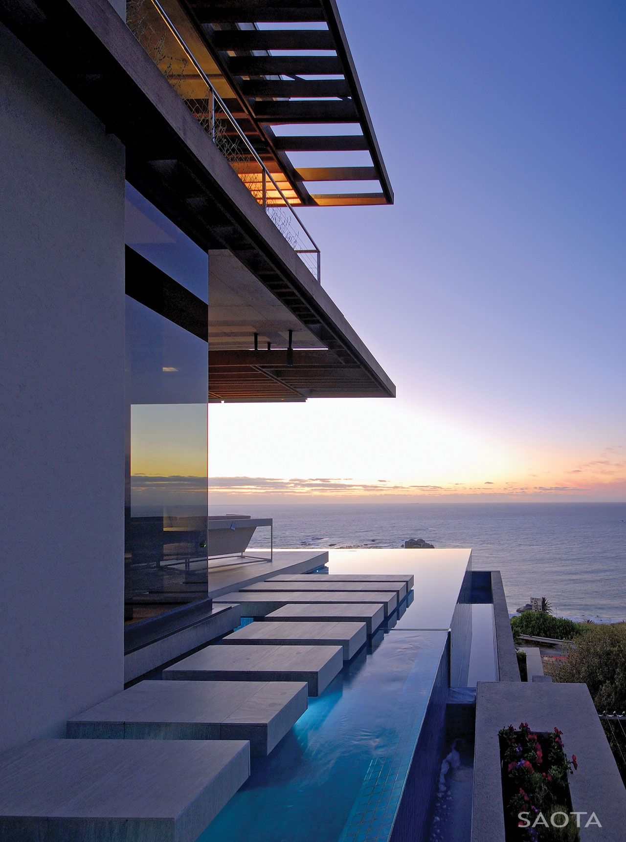 Notable Kloof 151 by SAOTA and Antoni Associates notable kloof 151 by saota and antoni associates 7233a35