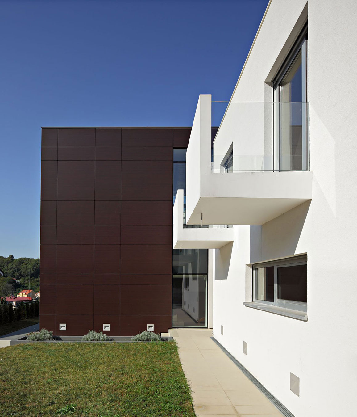 organized j20 house by dar612 156ab1b