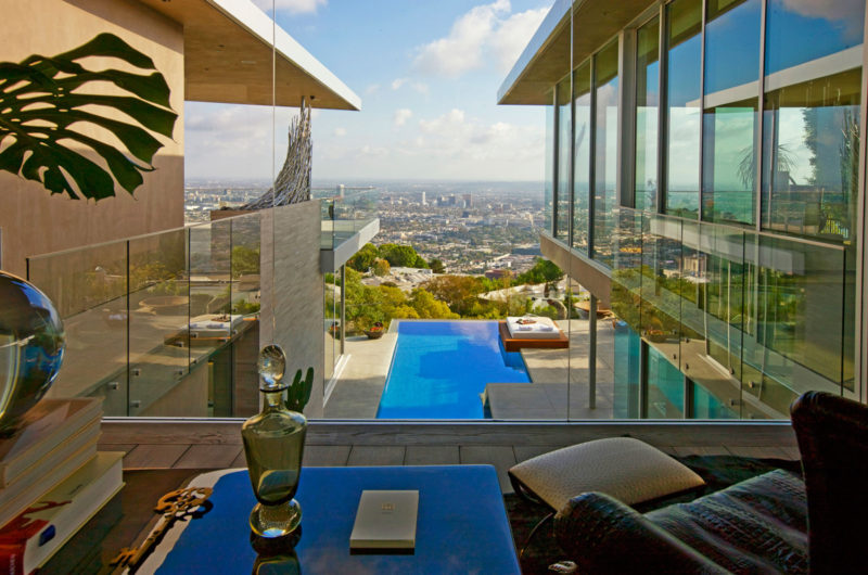 Panoramic Blue Jay Way Residence by McClean Design panoramic blue jay way residence by mcclean design 18bafea