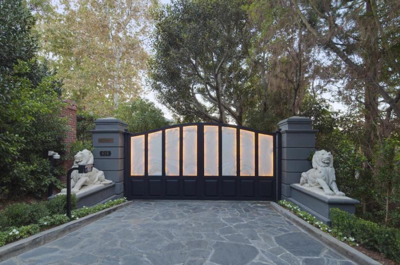 perfect liongate estate priced at 65000000 562a6d5