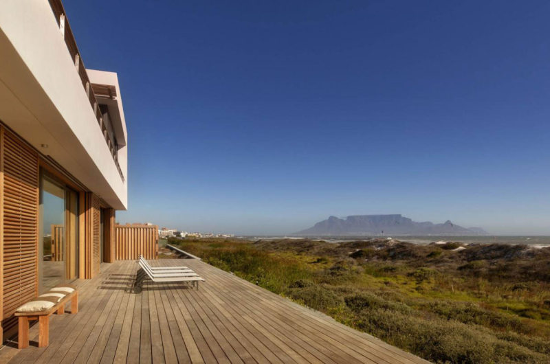 Pure Luxury Within the Waters Edge Beach House In Cape Town pure luxury within the waters edge beach house in cape town 026a64f