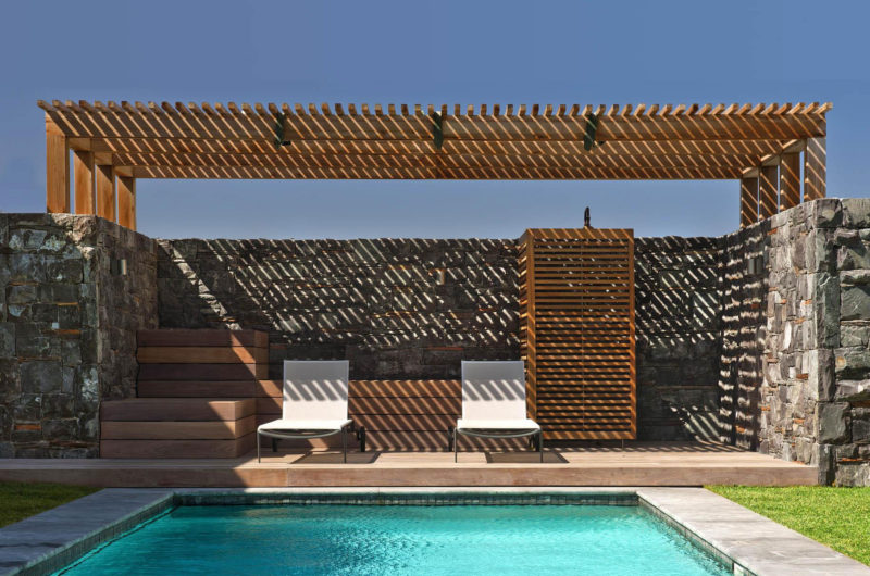 Pure Luxury Within the Waters Edge Beach House In Cape Town pure luxury within the waters edge beach house in cape town 97a5c02