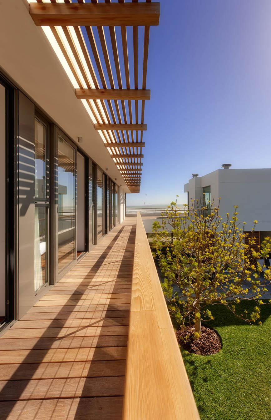 Pure Luxury Within the Waters Edge Beach House In Cape Town pure luxury within the waters edge beach house in cape town 97d44a5