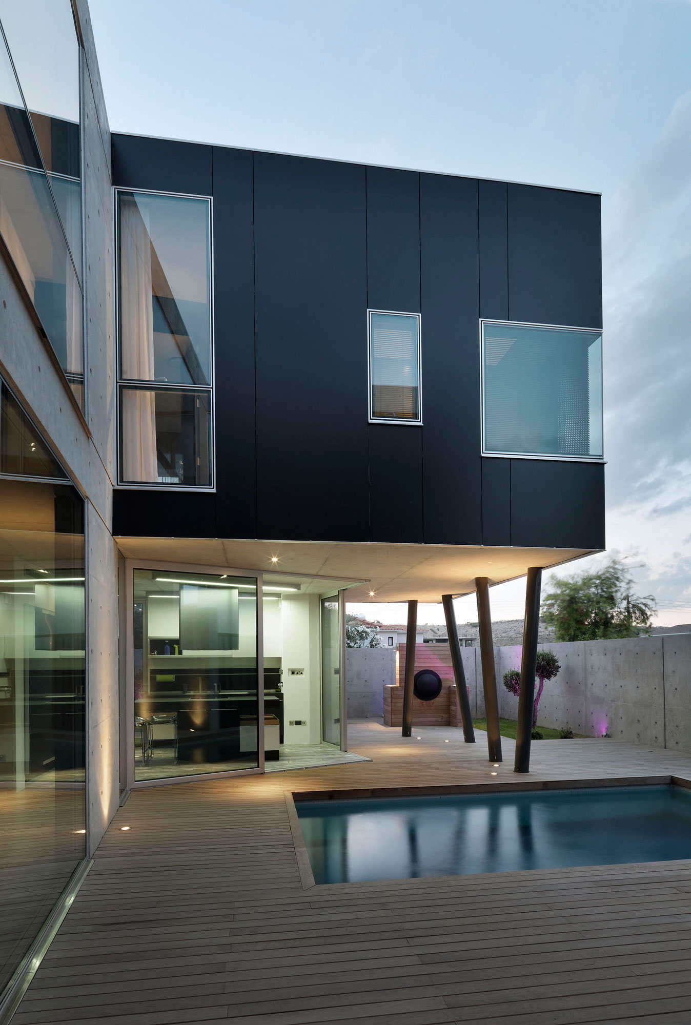 Remarkable House 0605 by Simpraxis Architects remarkable house 0605 by simpraxis architects 050791a