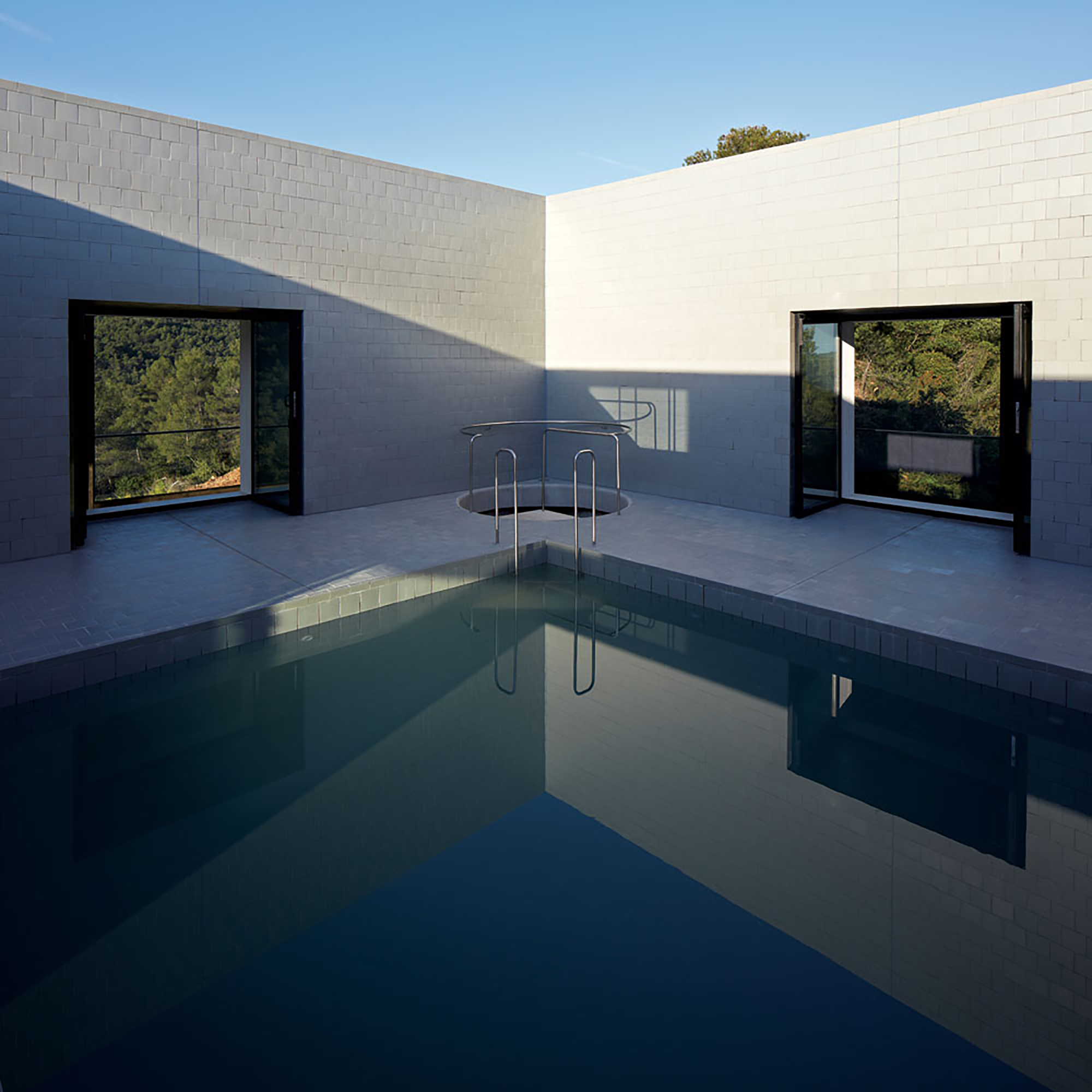 Solo House By Pezo von Ellrichshausen In Teruel, Spain solo house by pezo von ellrichshausen in teruel spain 96fe56c