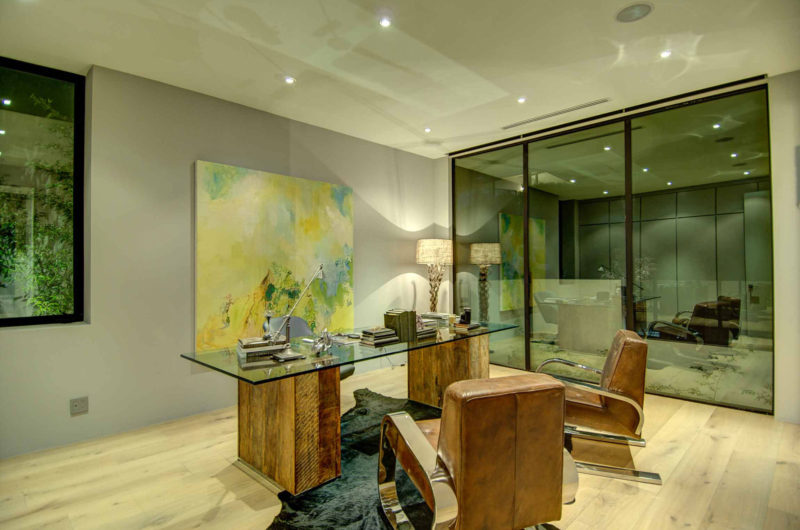 Spacious and Luxurious Home in Los Angeles, California spacious and luxurious home in los angeles california 3da78d5