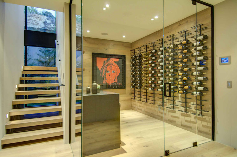 Spacious and Luxurious Home in Los Angeles, California spacious and luxurious home in los angeles california 6a11f6d