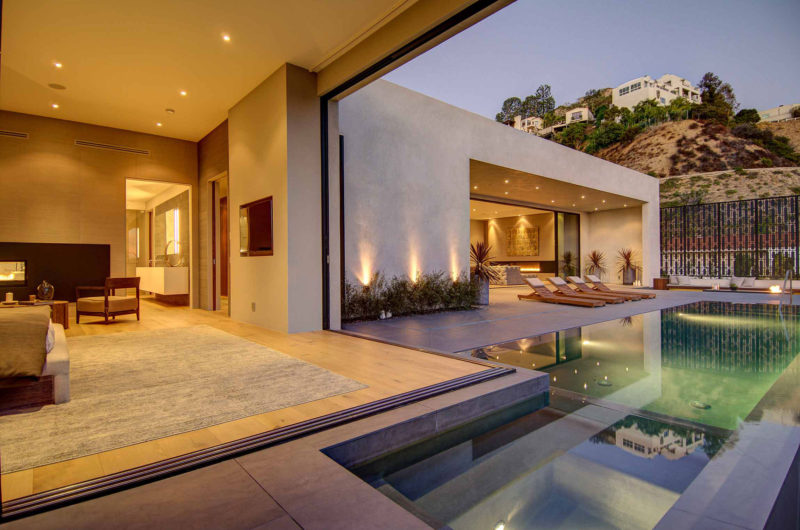 Spacious and Luxurious Home in Los Angeles, California spacious and luxurious home in los angeles california b89cffb