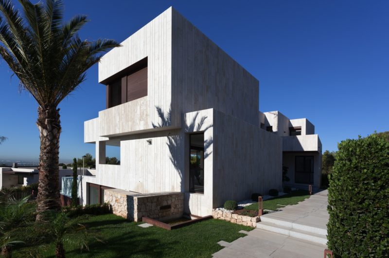 spectacular monasterios house 2012n by antonio altarriba comes 65fc513