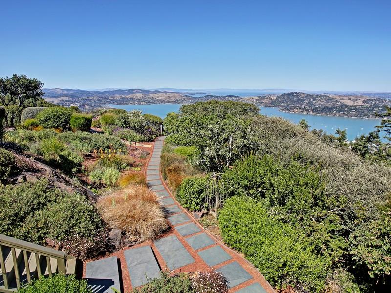 Stunning Contemporary Residence in Sausalito, California stunning contemporary residence in sausalito california e58bff4