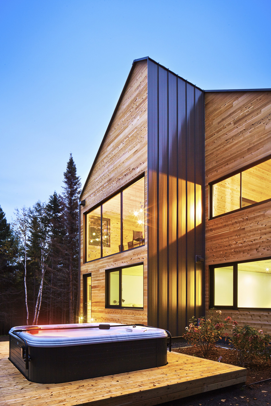 Stunning Malbaie VIII Residence In Cap-à-l'Aigle, Canada stunning malbaie viii residence in cap laigle canada 765ed99
