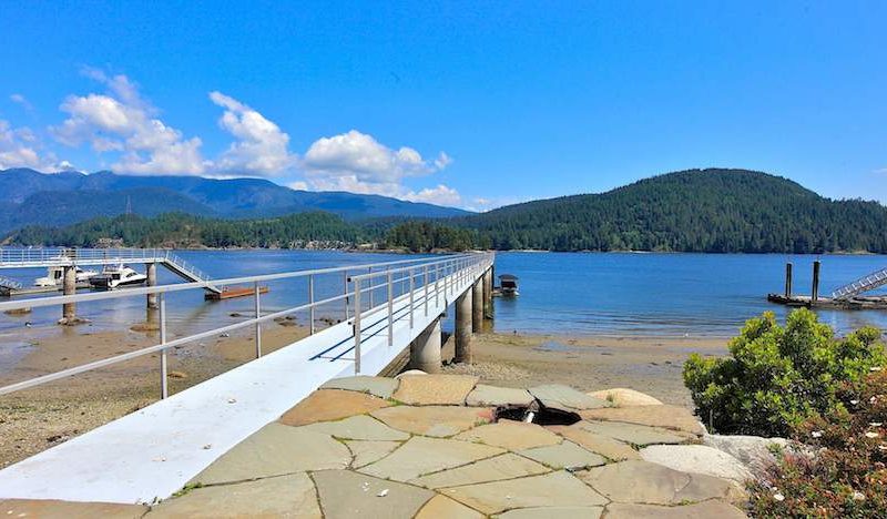 Stunning West Coast Waterfront Home In Vancouver, Canada stunning west coast waterfront home in vancouver canada 84e6dde