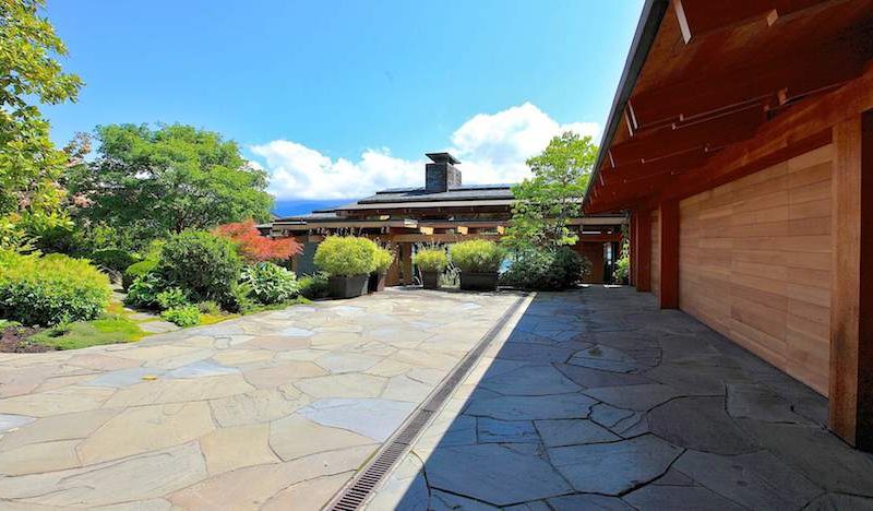 Stunning West Coast Waterfront Home In Vancouver, Canada stunning west coast waterfront home in vancouver canada 8919bcc
