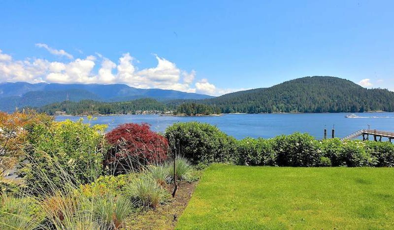 Stunning West Coast Waterfront Home In Vancouver, Canada stunning west coast waterfront home in vancouver canada 96fc28a
