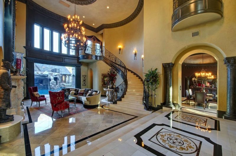 Superb Fit For Royalty Property superb fit for royalty property aeff38b