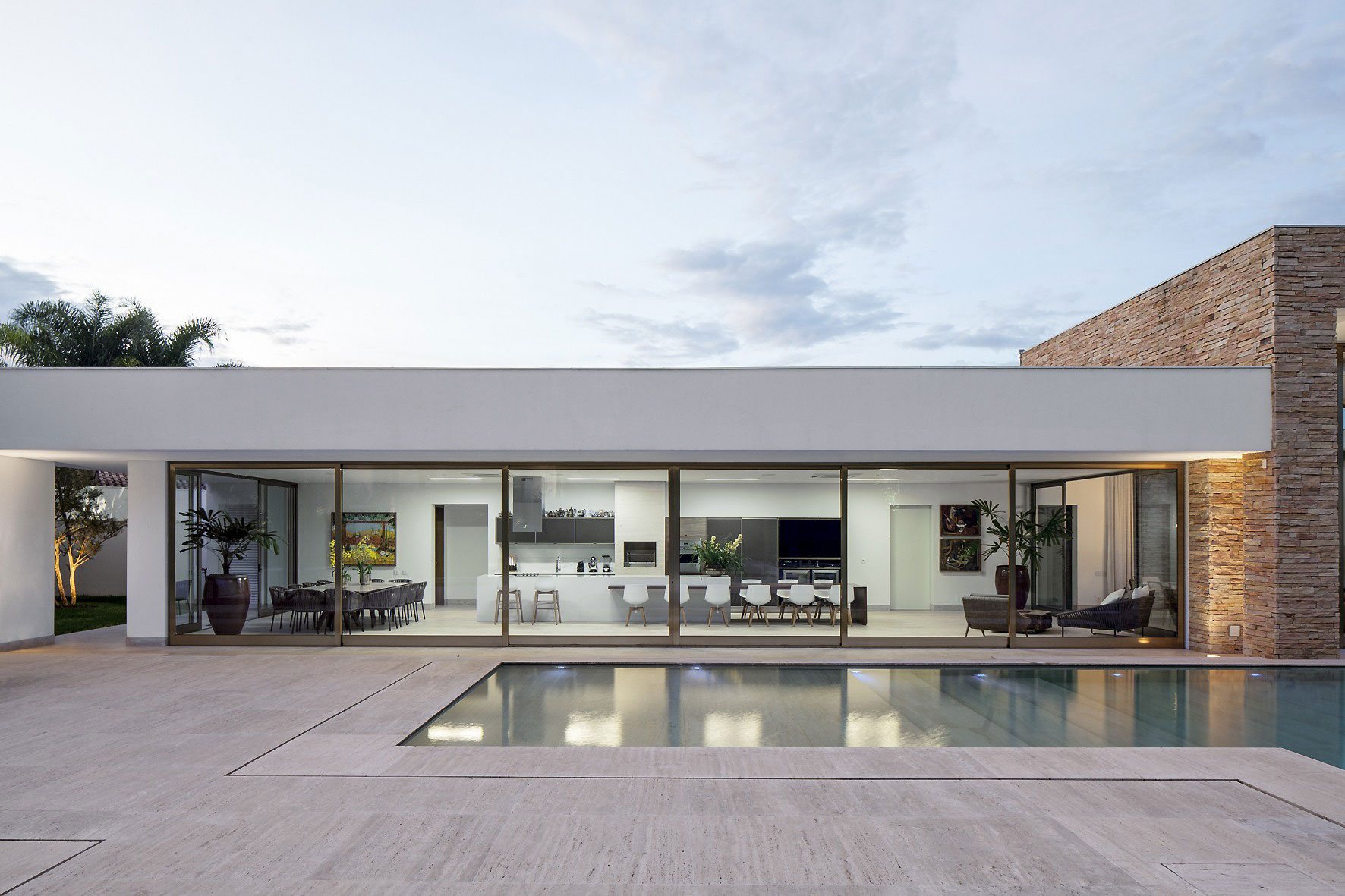 TB House In Uberlândia, Brazil tb house in uberlandia brazil 49a9fea