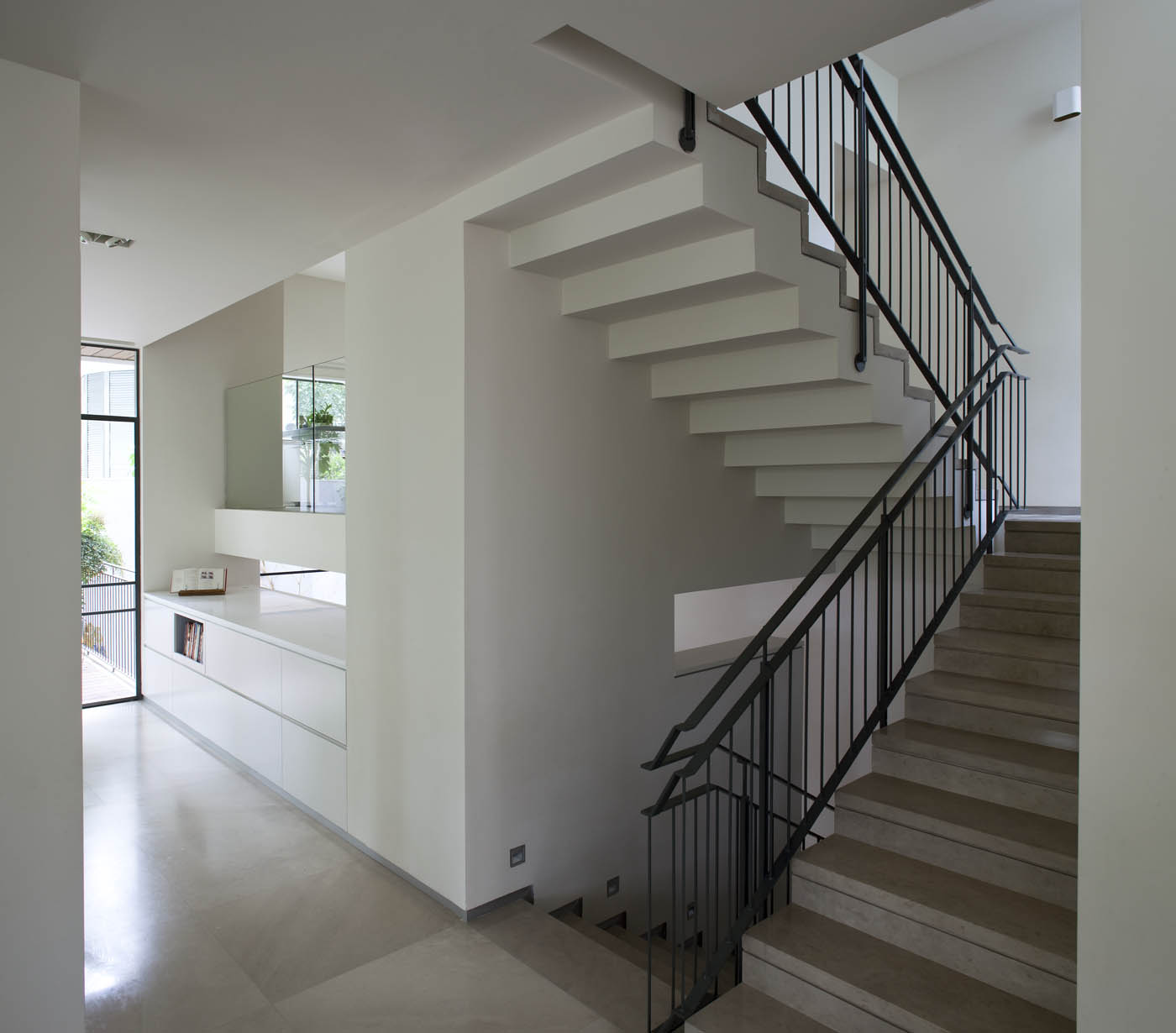 The Beautiful K House by Paz Gersh Architects the beautiful k house by paz gersh architects cb07058