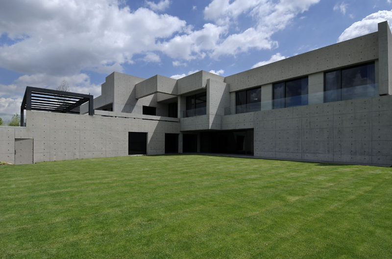 The Concrete House: Elegance and Comfort the concrete house elegance and comfort 657497e
