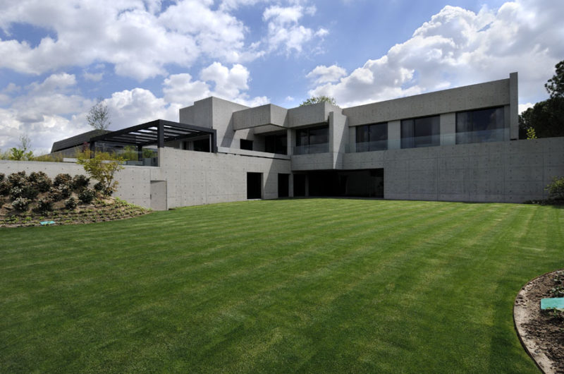 The Concrete House: Elegance and Comfort the concrete house elegance and comfort 88680c6