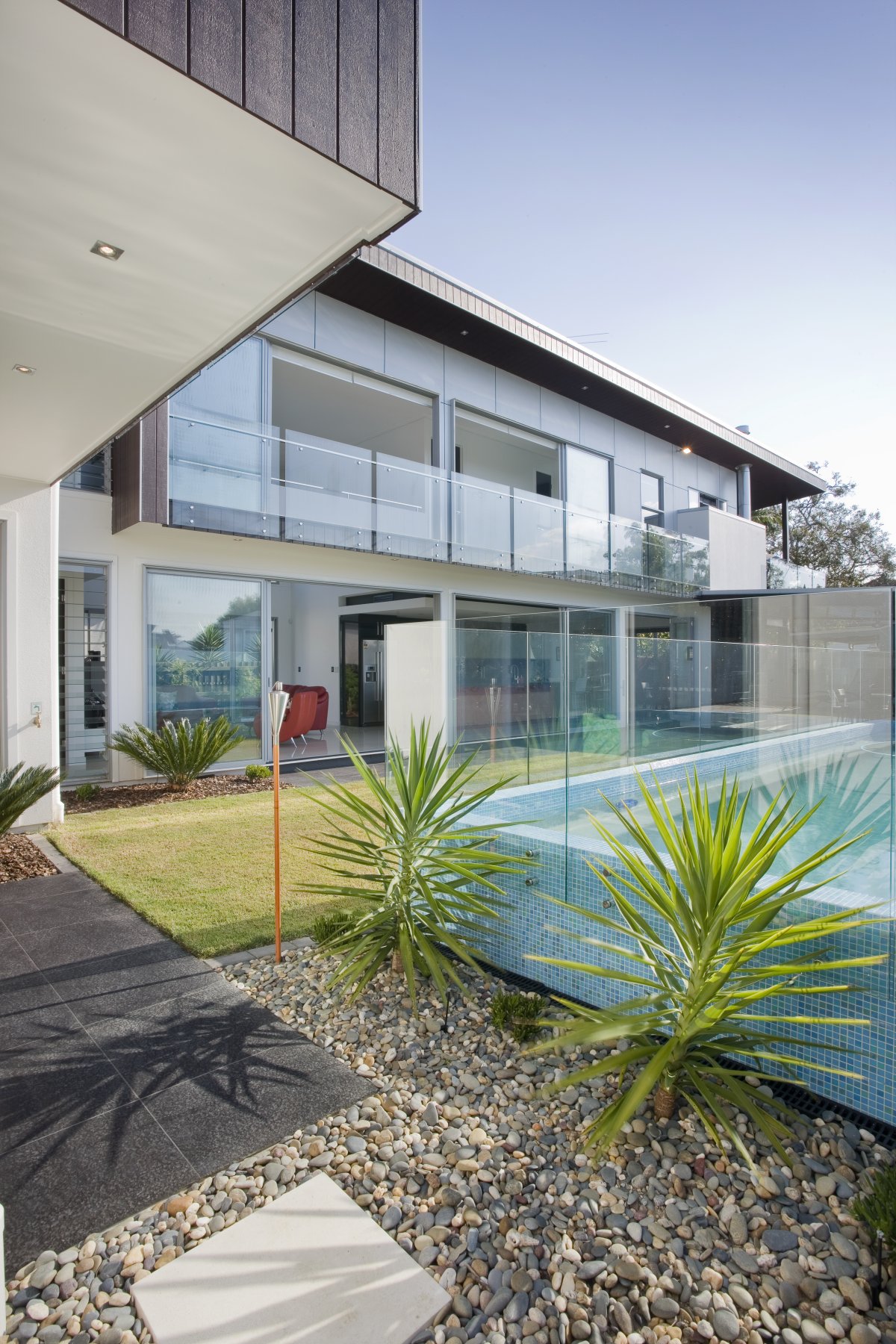 Urban Oasis Banya House by TONIC urban oasis banya house by tonic 02bd7a8
