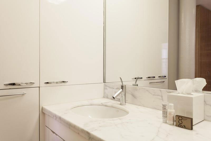 Vivid Apartment in Manhattan, New York vivid apartment in manhattan new york 4dc861f