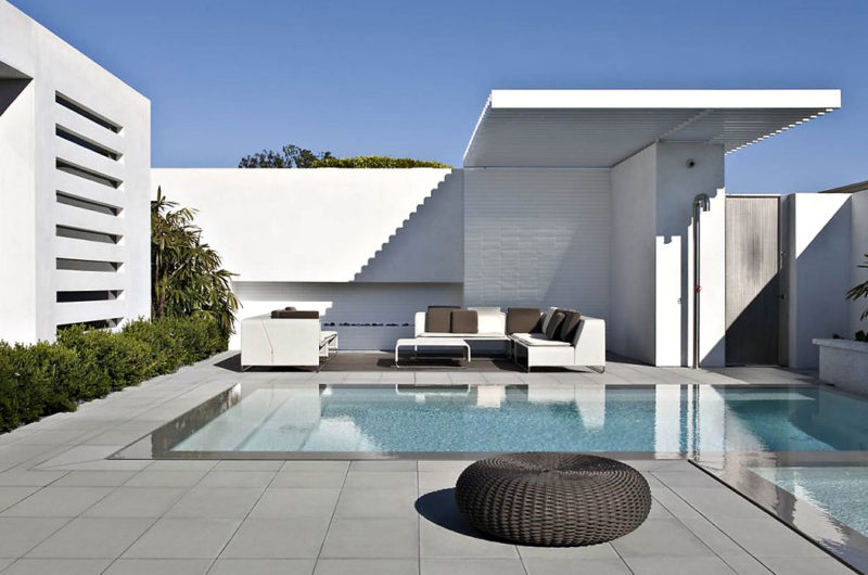 Gorgeous Contemporary Residence by Laidlaw Schultz Architects gorgeous contemporary residence by laidlaw schultz architects 02921a6