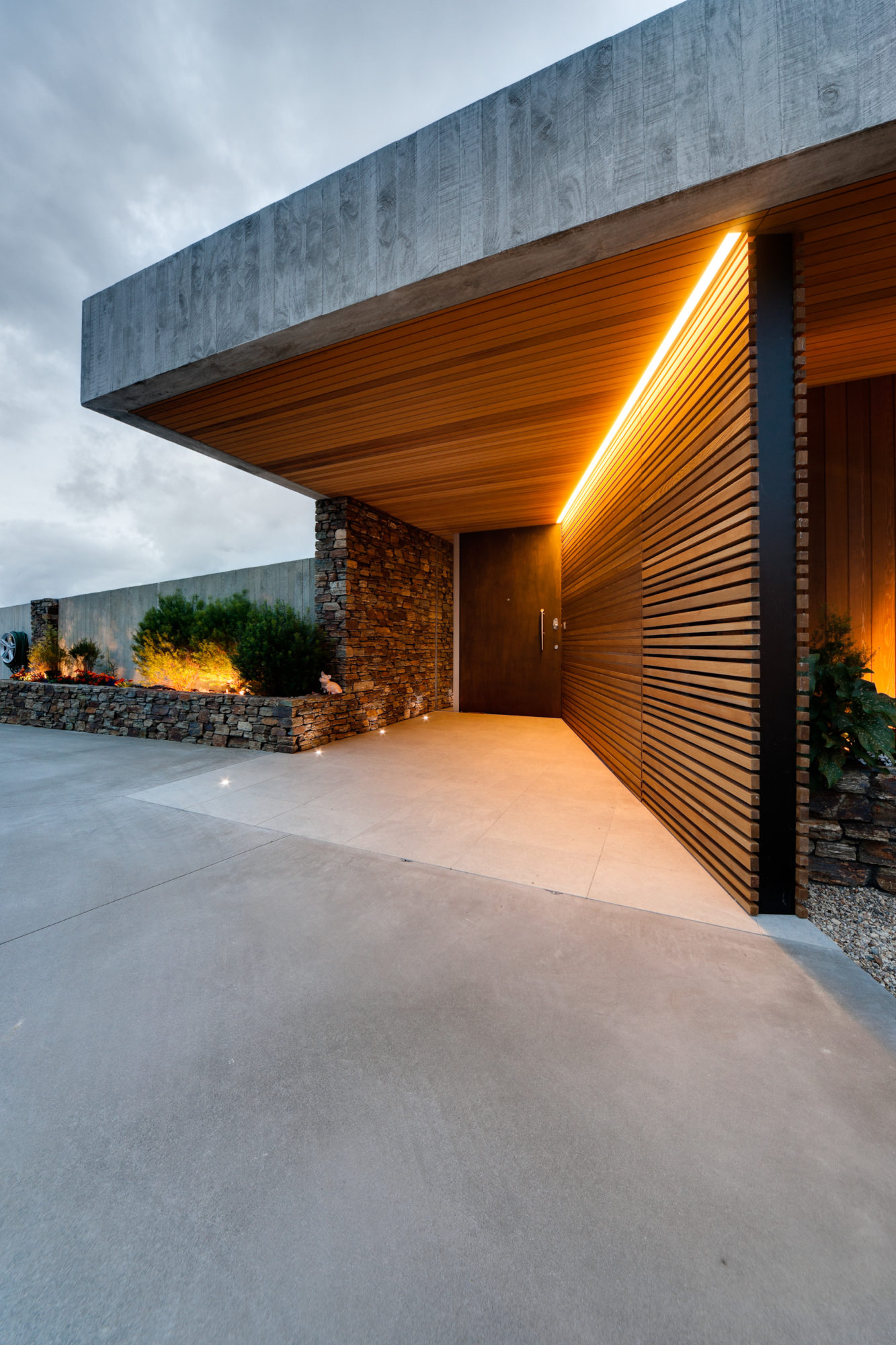 lovely okura house by bossley architects 144c825