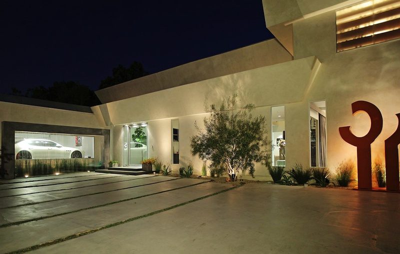 Modern Gated Estate in Beverly Hills modern gated estate in beverly hills 9fc8784