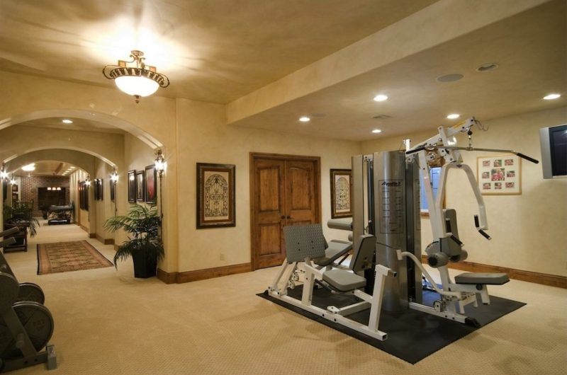 Unparalleled Entertainer's Estate Priced at $5,250,000 unparalleled entertainers estate priced at 5250000 2740c51