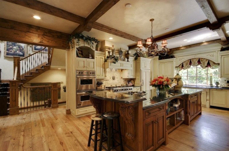 Unparalleled Entertainer's Estate Priced at $5,250,000 unparalleled entertainers estate priced at 5250000 38e5f80