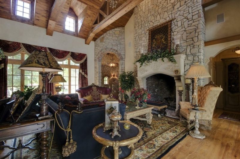 Unparalleled Entertainer's Estate Priced at $5,250,000 unparalleled entertainers estate priced at 5250000 983df68