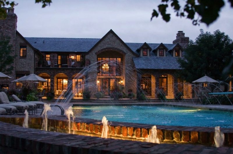 unparalleled entertainers estate priced at 5250000 a791007