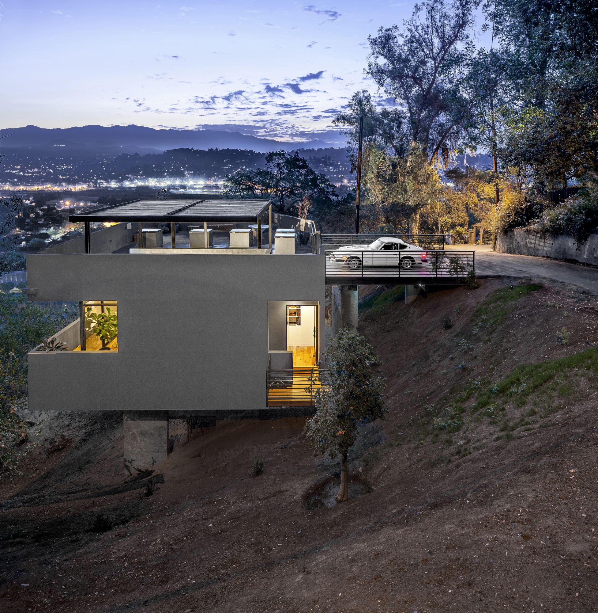 Spectacular Car Park House in LA by Anonymous Architects spectacular car park house in la by anonymous architects 7d49526